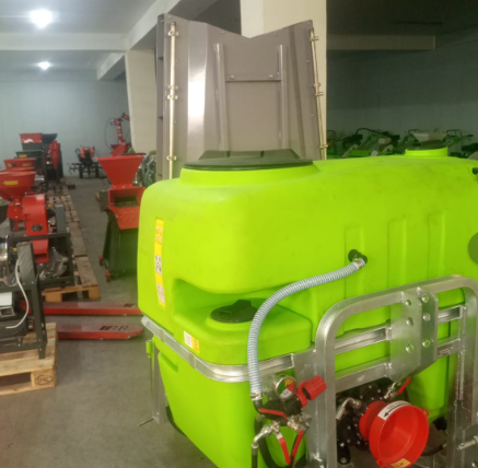 Boom Air Blast Air Booster Sprayer 600L Imported 1