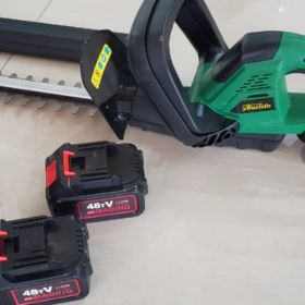 Hedge Trimmer Battery operated